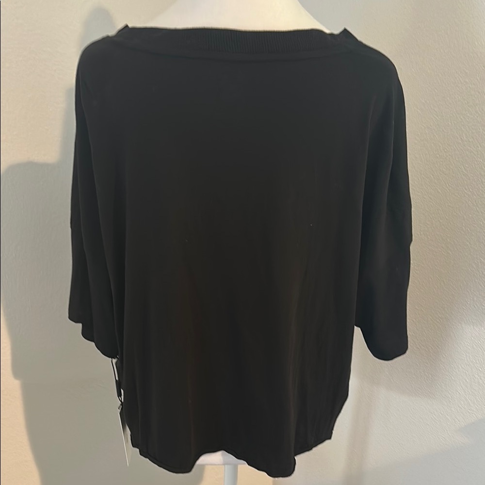Calvin Klein Black and Red Tee - Picture 6 of 9